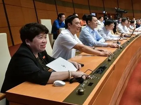 Thông qua Luật Căn cước, đổi tên “Thẻ CCCD” thành “Thẻ Căn cước"