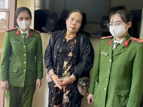 Bắt nữ hưu trí xúc phạm danh dự, nhân phẩm nhiều cán bộ
