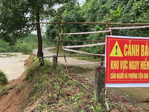 Quảng Ngãi khẩn trương ứng phó với đợt mưa lũ, biển động mạnh