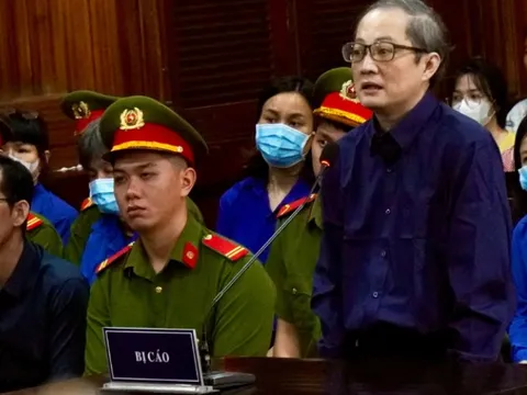 Vụ “thông thầu” tại bệnh viện Thủ Đức: Bị cáo Quân nói bị vu khống