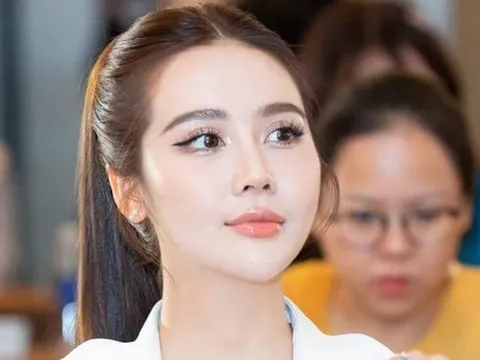 Tranh cãi chuyện thay thế diễn viên chính 'Chúng ta của 8 năm sau' bằng Mạnh Trường, Huyền Lizzie