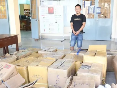 Tây Ninh: Bắt giữ đối tượng vận chuyển hơn 1 tấn pháo lậu