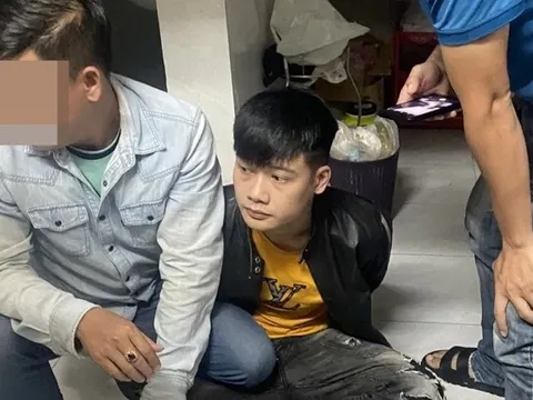 Bắt giữ tên cướp ép nạn nhân cởi đồ để chụp ảnh rồi định cưỡng hiếp