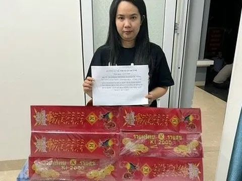 Bắt quả tang 2 đối tượng tàng trữ, mua bán trái phép 30kg pháo hoa nổ