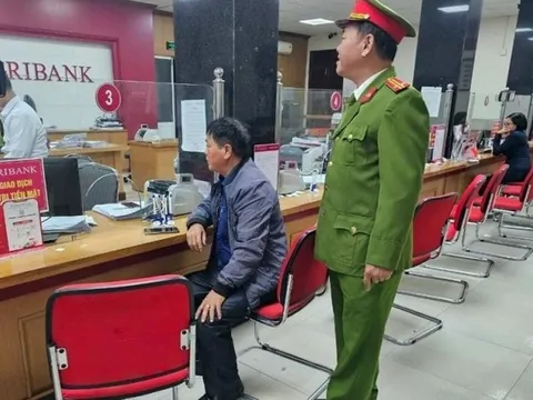 Nhân viên ngân hàng giúp khách hàng thoát “bẫy lừa” hơn 120 triệu đồng