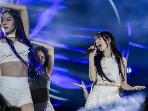 Kwon Run Ri “đốt cháy” sân khấu Thái Bình