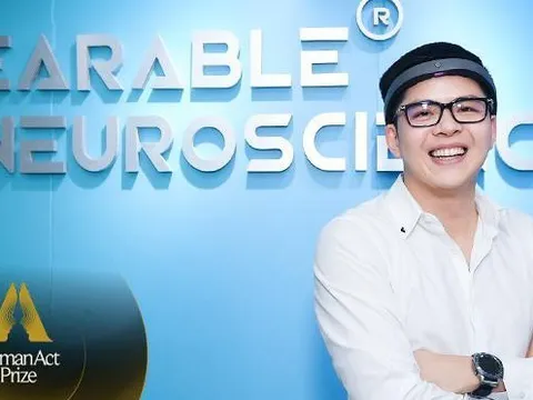 “Chiếc tai nghe đặc biệt” của cựu Giáo sư Oxford người Việt và khát vọng “nâng cao năng lực bộ não của con người”