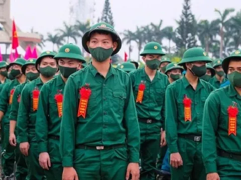 Đang có việc làm ổn định có được miễn nghĩa vụ quân sự?