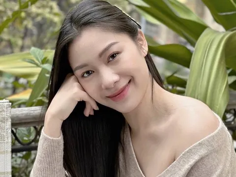 Nhan sắc xinh đẹp của nữ MC được cầu hôn bằng 200 flycam gây xôn xao cộng đồng mạng