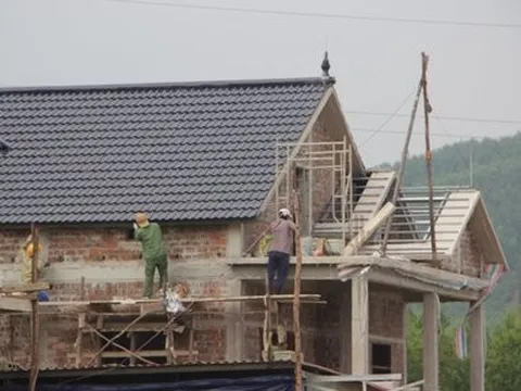 Bất ngờ với những ngôi nhà to, đẹp tại khu tái định cư dự án cao tốc Bắc - Nam