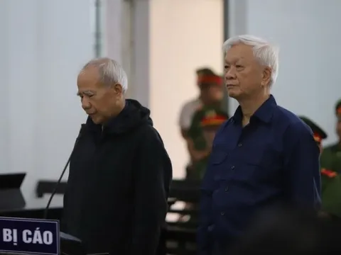 Cựu Chủ tịch Lê Đức Vinh vắng mặt trong phiên xử vụ giao “đất vàng”