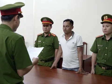 Bắt 10 đối tượng "phù phép" 4.000 xe gian để bán cho khách hàng