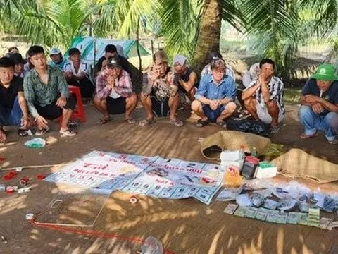 Kiên Giang: Triệt xóa tụ điểm đánh bạc, bắt giữ 30 đối tượng