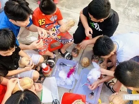 Giáng sinh sớm đến với trẻ em có hoàn cảnh khó khăn ở Nha Trang