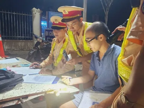 Bình Phước: Xử lý lái xe người nước ngoài vi phạm nồng độ cồn