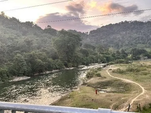 Bình Thuận: Nhóm học sinh rủ nhau đi dã ngoại, 1 em bị đuối nước