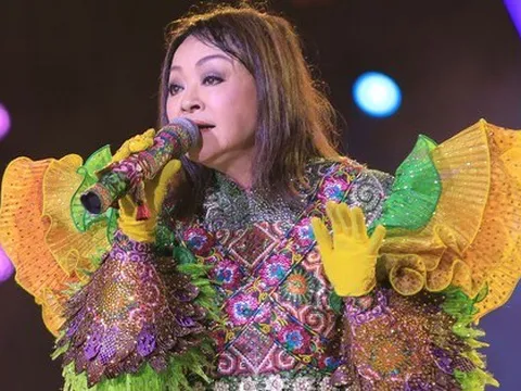 Cách Cú Tây Bắc - danh ca Hương Lan - 'lừa' khán giả ở tuổi U70