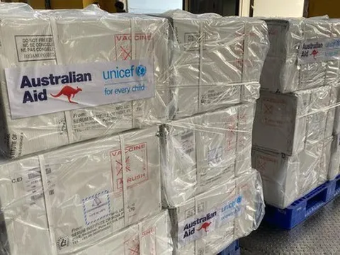 Chính phủ Australia viện trợ Việt Nam 490.600 liều vaccine ‘5 trong 1’