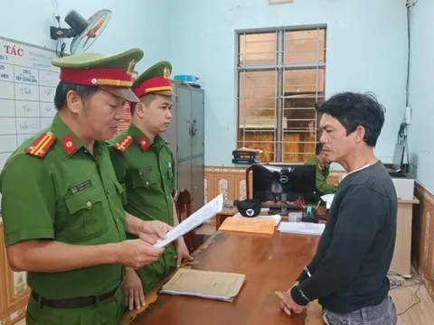 Bắt gã đàn ông cưỡng bức, cướp tài sản của người yêu cũ