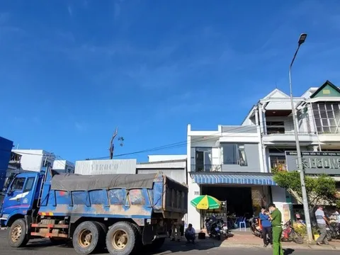 Lâm Đồng: Xe tải chuyển hướng thiếu quan sát gây tai nạn nghiêm trọng