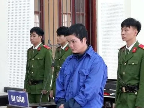 Lời khai của người chồng dùng súng bắn vào bụng vợ vì bị thách thức