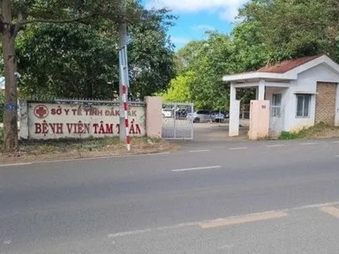 Bắt quả tang bác sĩ Bệnh viện Tâm thần Đắk Lắk nhận tiền của người bệnh