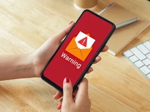 Người dùng Android cần xóa gấp 13 ứng dụng này