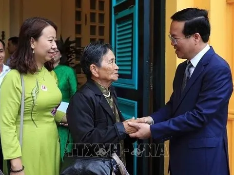 Quyết định của Chủ tịch nước về việc tặng quà Tết Nguyên đán Giáp Thìn 2024