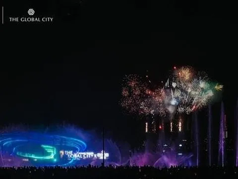The Global City rực rỡ pháo hoa trong thời khắc chào mừng năm mới 2024