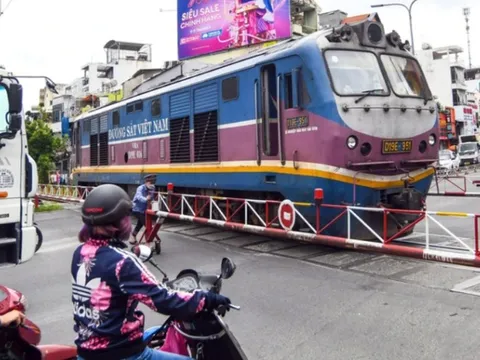 Chấn chỉnh thi công đường ngang tại TPHCM, tránh ùn tắc giao thông