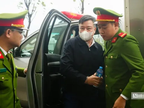 Hơn 100 giáo viên, học trò xin giảm án cho cựu Bí thư Hải Dương