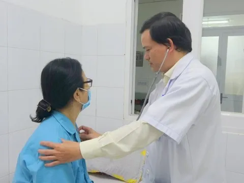 Phẫu thuật cắt bỏ phổi biệt lập có mạch nuôi lớn hiếm gặp