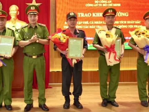 Vụ trọng án ở Hóc Môn: Khen thưởng nhiều tổ chức, cá nhân