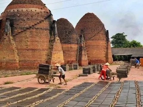 “Đánh thức” tinh hoa làng gốm hàng trăm năm tuổi
