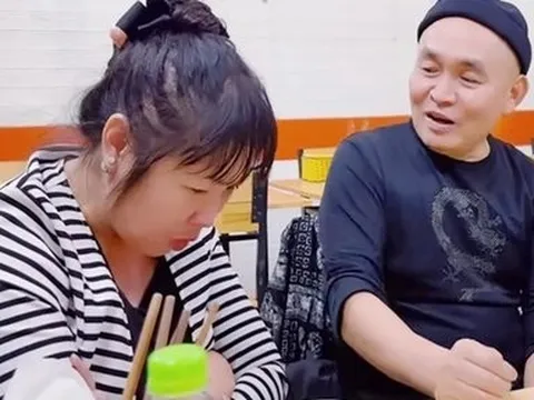 “Lừa thế gài kèo” mượn tiền Xuân Hinh, Hồng Vân liên tục bị đàn anh “dạy bảo