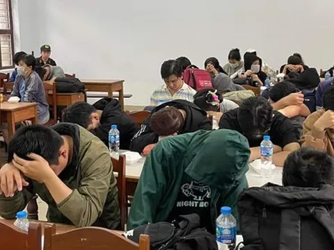 Bắt gần 200 người trong đường dây cho vay lãi nặng do người Trung Quốc cầm đầu