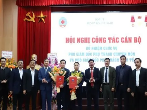Bộ trưởng Y tế bổ nhiệm 2 Phó Giám đốc Bệnh viện Hữu nghị