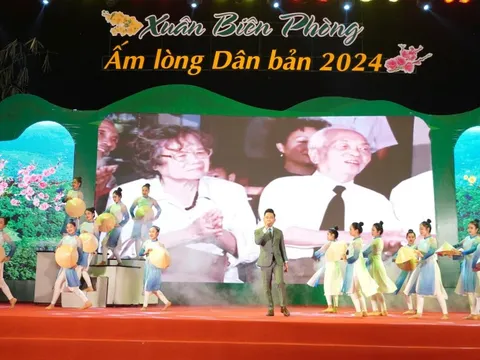 Thắm đượm nghĩa tình 'Xuân Biên phòng - Ấm lòng dân bản'