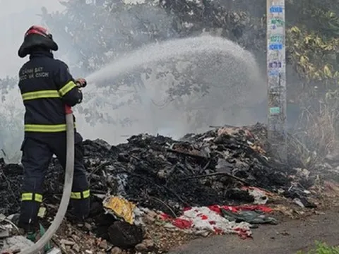 Thanh niên đốt trạm biến áp vì khó chịu khi đèn đường chiếu vào nhà