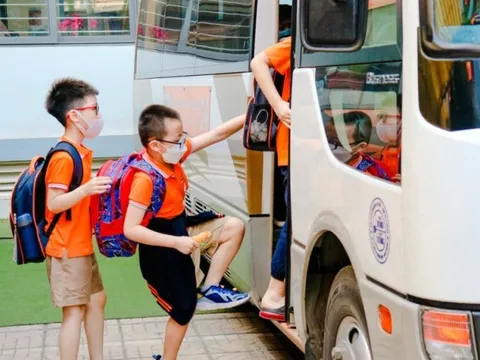 Đề xuất xe chở học sinh phải có còi báo động nếu học sinh bị bỏ quên