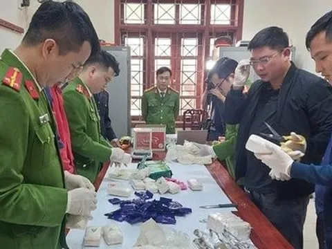 Nghệ An: Bắt hai kẻ vận chuyển số lượng ma tuý cực lớn
