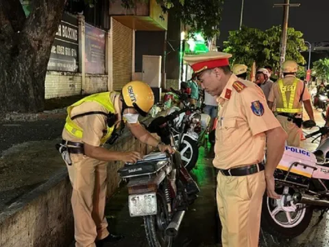 Vi phạm nồng độ cồn, "bỏ xe chạy lấy người" có sao không?