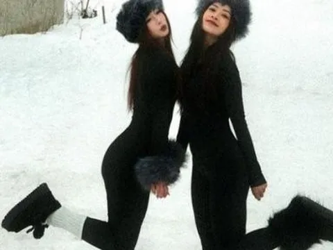 Chi Pu và bạn thân 14 năm đều có nhan sắc, gu ăn mặc nóng bỏng tương đồng