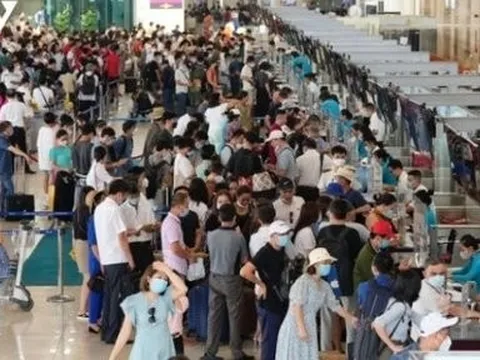 Sân bay Tân Sơn Nhất nguy cơ ùn tắc tại dịp tết, hành khách nhận loạt khuyến cáo