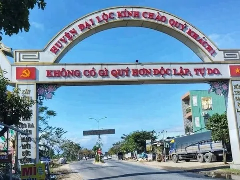 Quảng Nam: Một nhà thầu thi công đường bị cắt hợp đồng do vi phạm