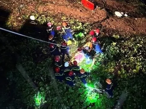 Xác định nguyên nhân ban đầu vụ xe khách lao xuống vực ở Đà Nẵng