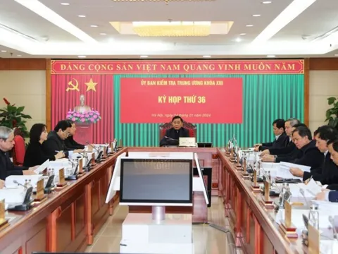 Ủy ban Kiểm tra Trung ương kỷ luật và đề nghị kỷ luật hàng loạt cán bộ
