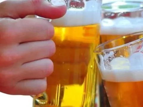 Quảng cáo rượu bia trên ô tô bị xử phạt bao nhiêu tiền?