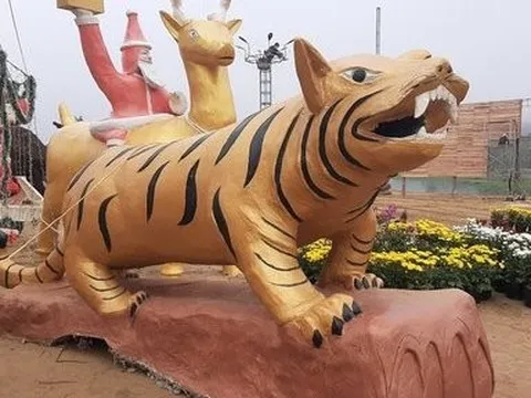 Linh vật "nhảm" làm dậy sóng truyền thông ở xứ Thanh