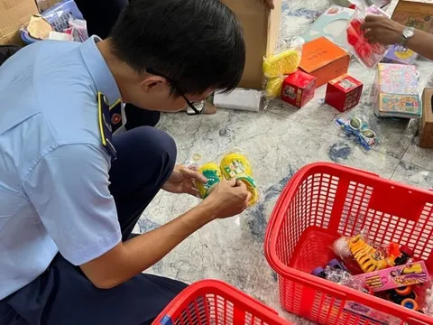 Phát hiện nhiều cơ sở kinh doanh hàng ngàn sản phẩm không rõ nguồn gốc, xuất xứ